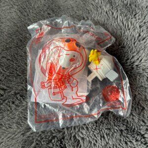 2/$30 PEANUTS MCDONALD'S Snoopy Happy Meal 2019 Take off Launcher Toy NASA NIP